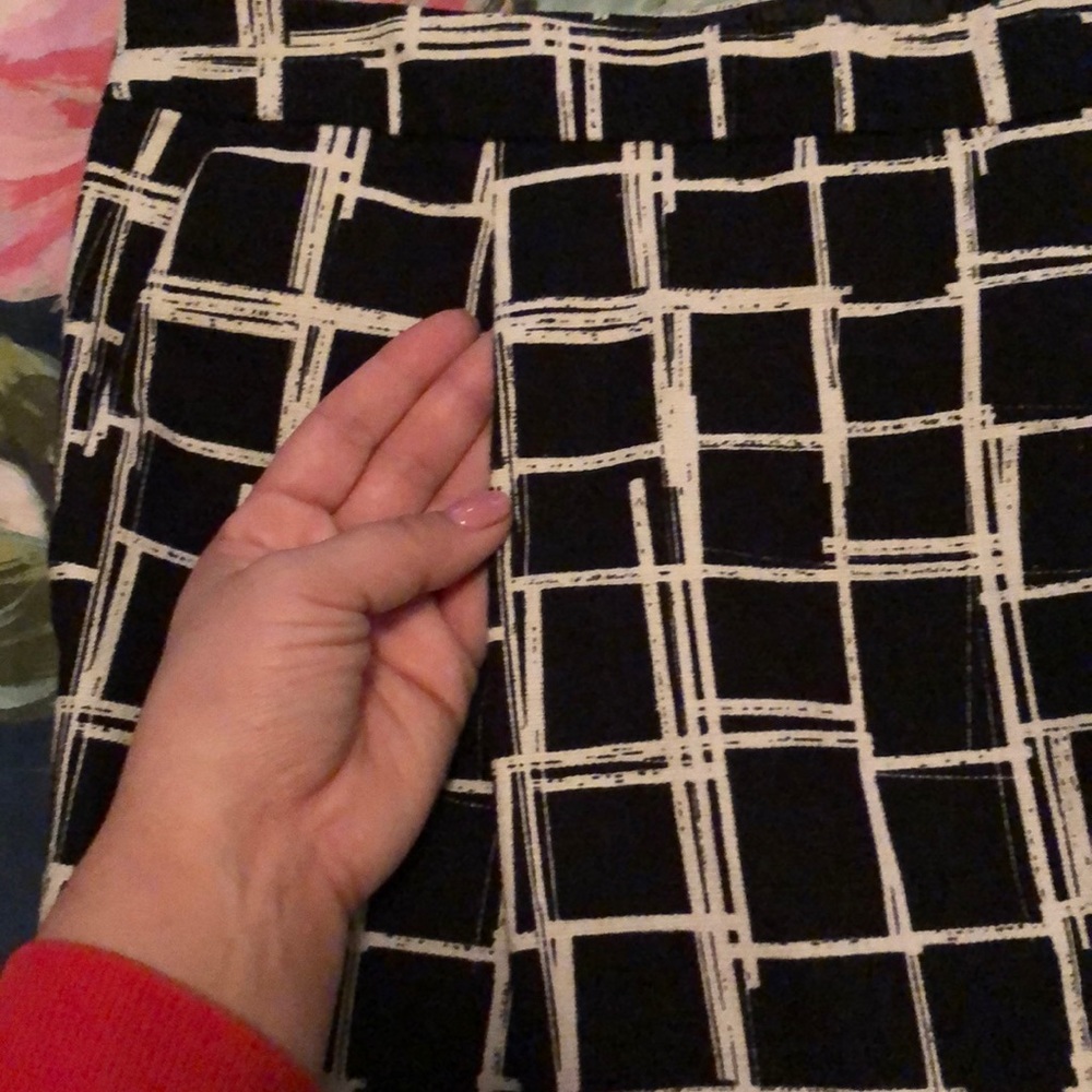 GAP Skirt - Picture 3 of 7